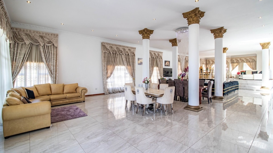 6 Bedroom Property for Sale in Bassonia Gauteng