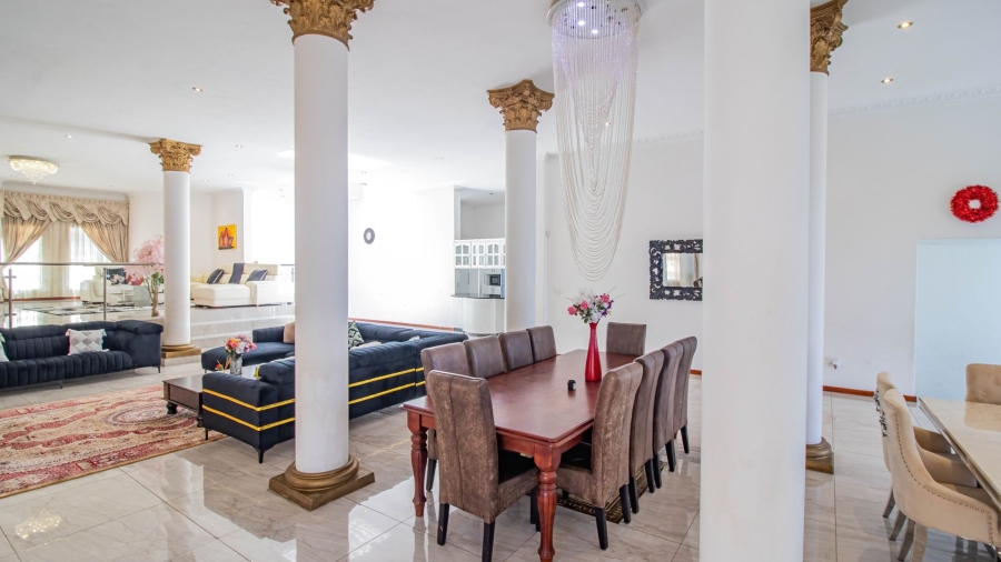 6 Bedroom Property for Sale in Bassonia Gauteng