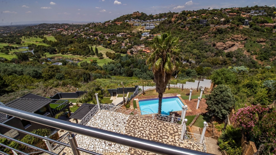 6 Bedroom Property for Sale in Bassonia Gauteng