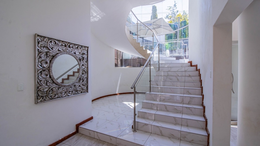 6 Bedroom Property for Sale in Bassonia Gauteng