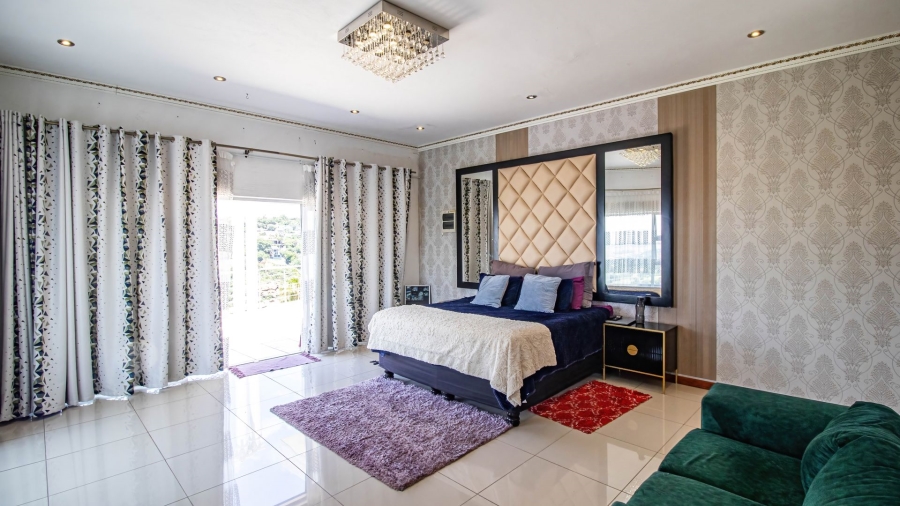 6 Bedroom Property for Sale in Bassonia Gauteng