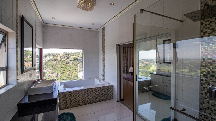 6 Bedroom Property for Sale in Bassonia Gauteng