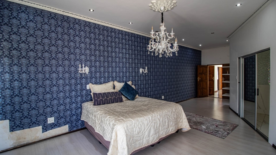 6 Bedroom Property for Sale in Bassonia Gauteng