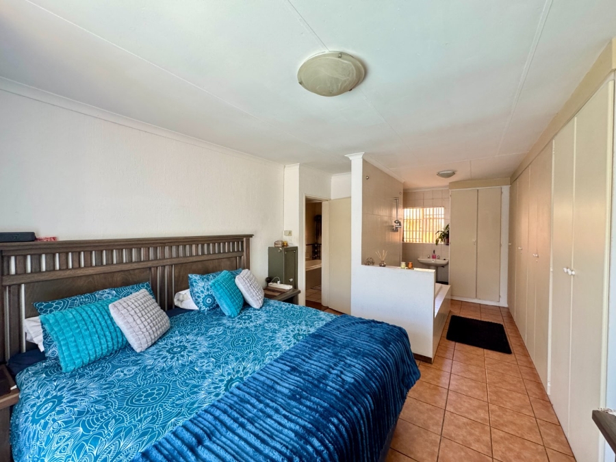 4 Bedroom Property for Sale in Lyttelton Manor Gauteng