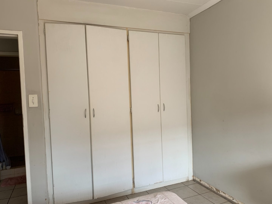 To Let 2 Bedroom Property for Rent in Die Hoewes Gauteng