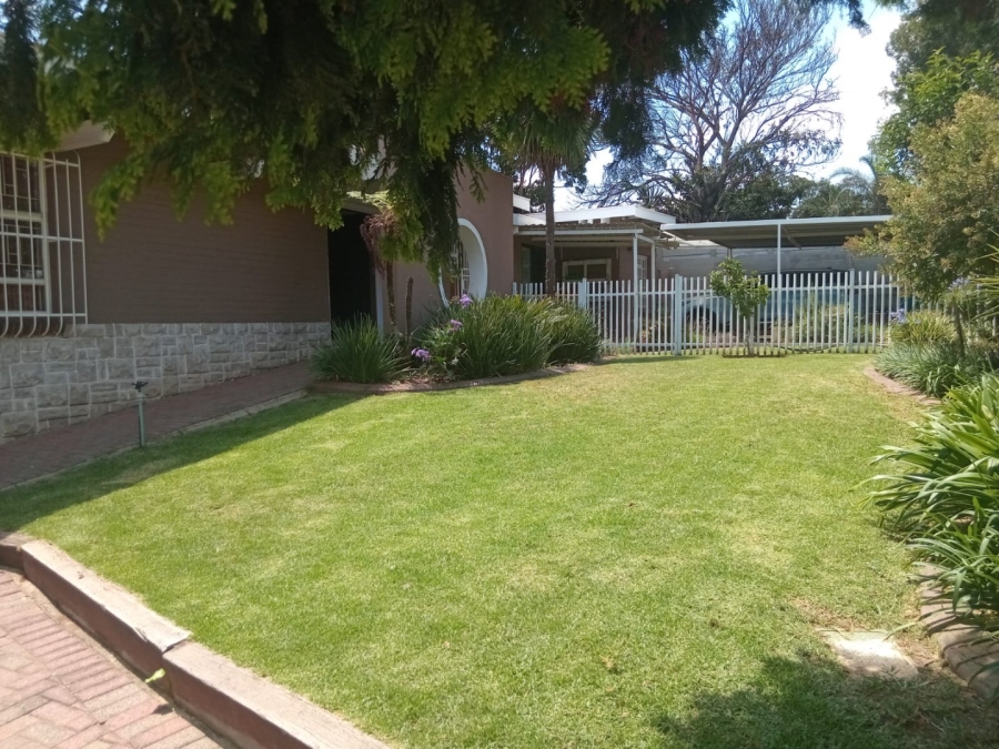 4 Bedroom Property for Sale in Noordheuwel Gauteng