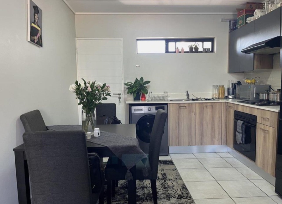 To Let 2 Bedroom Property for Rent in Linbro Park Gauteng