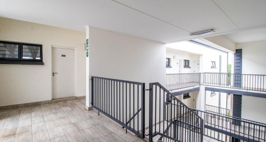 To Let 2 Bedroom Property for Rent in Linbro Park Gauteng