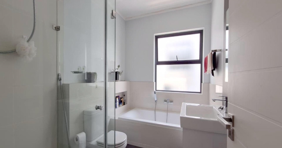 2 Bedroom Property for Sale in Lonehill Gauteng