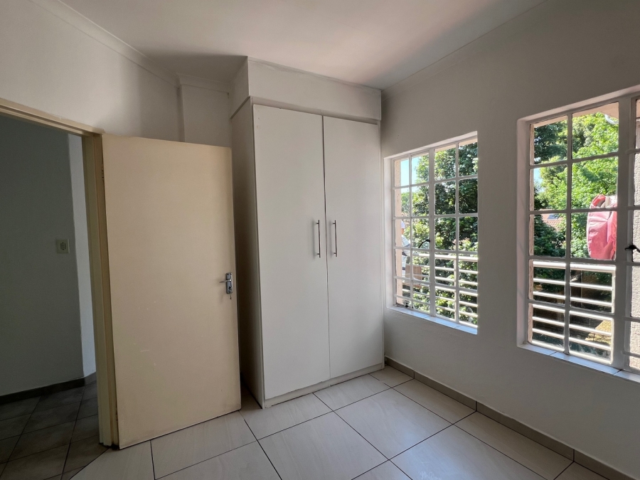 To Let 2 Bedroom Property for Rent in Bedfordview Gauteng