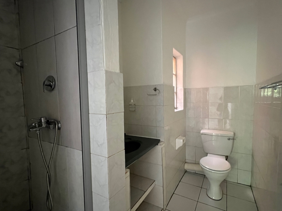 To Let 2 Bedroom Property for Rent in Bedfordview Gauteng