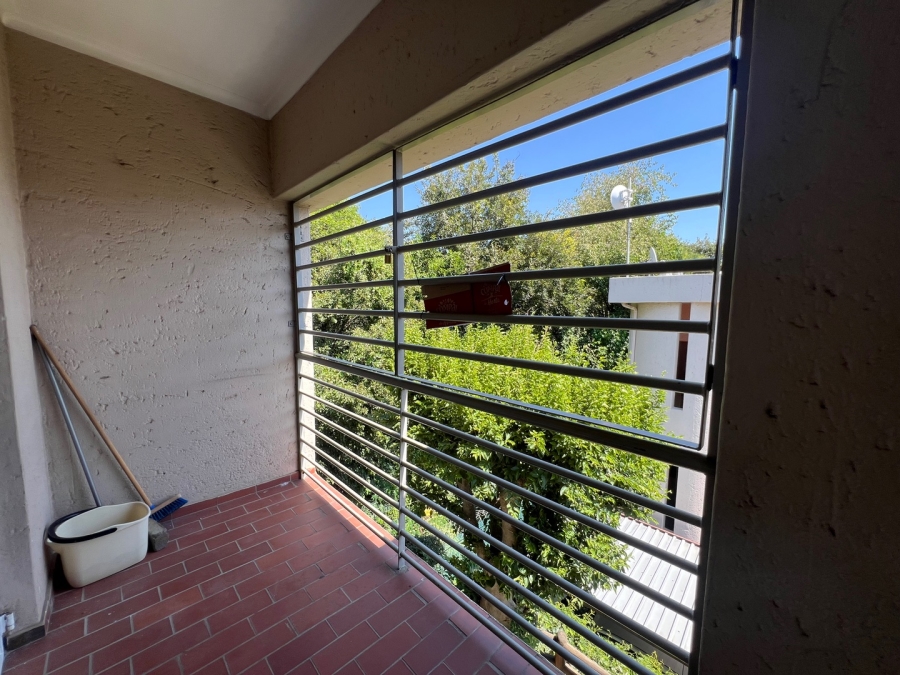 To Let 2 Bedroom Property for Rent in Bedfordview Gauteng