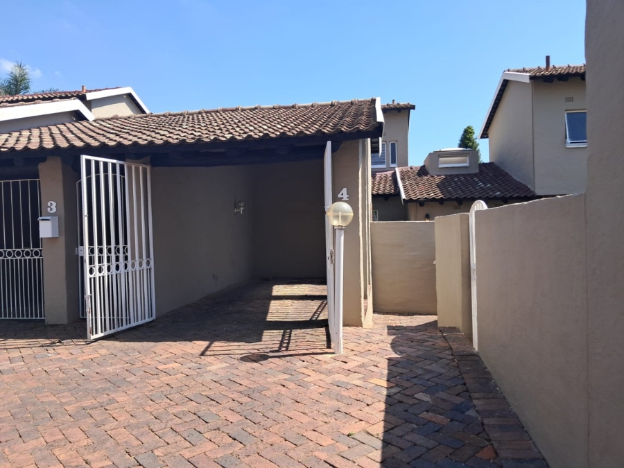 3 Bedroom Property for Sale in Weltevreden Park Gauteng