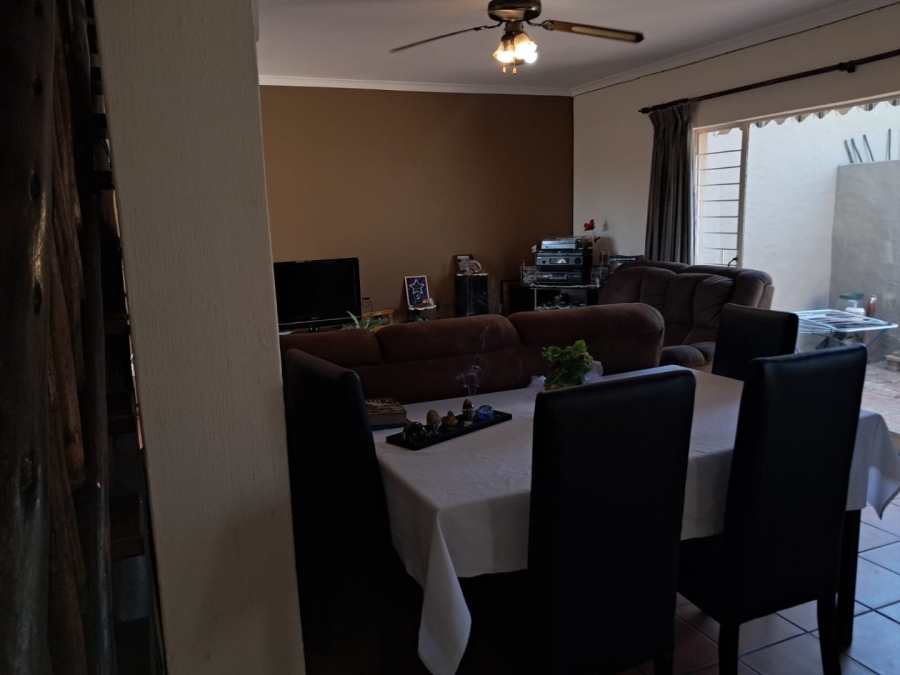 3 Bedroom Property for Sale in Weltevreden Park Gauteng