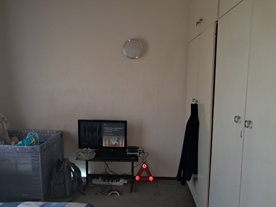 3 Bedroom Property for Sale in Weltevreden Park Gauteng