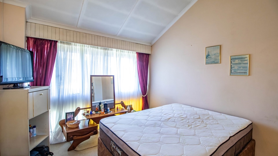 3 Bedroom Property for Sale in Bonaero Park Gauteng