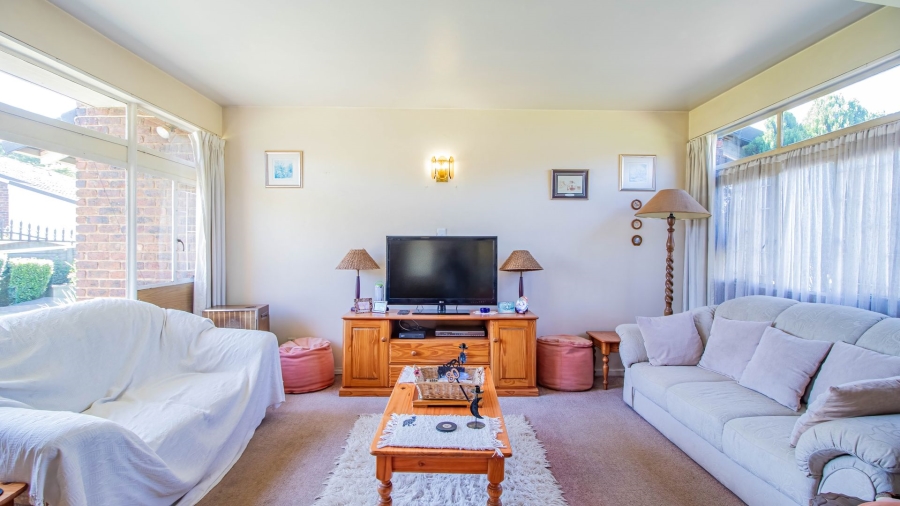 3 Bedroom Property for Sale in Bonaero Park Gauteng