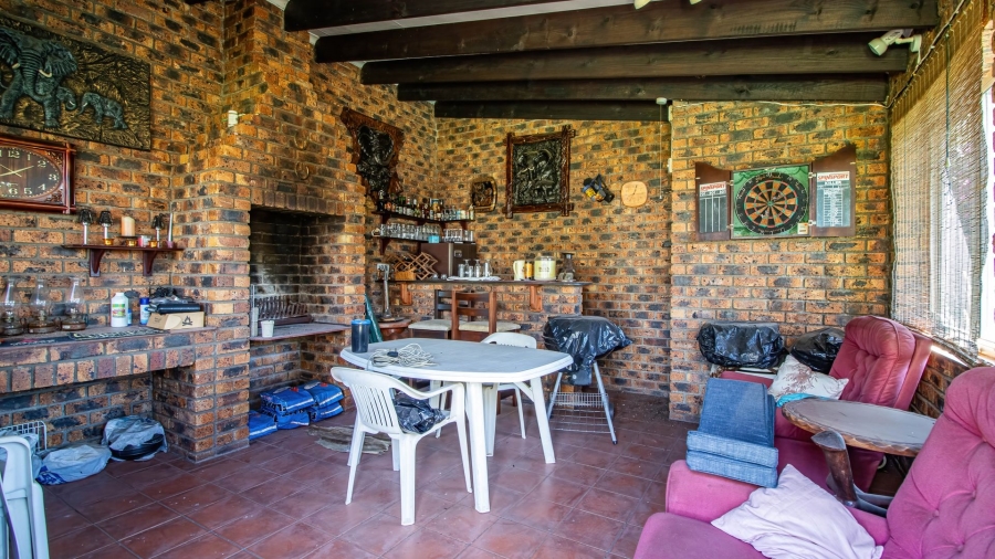 3 Bedroom Property for Sale in Bonaero Park Gauteng