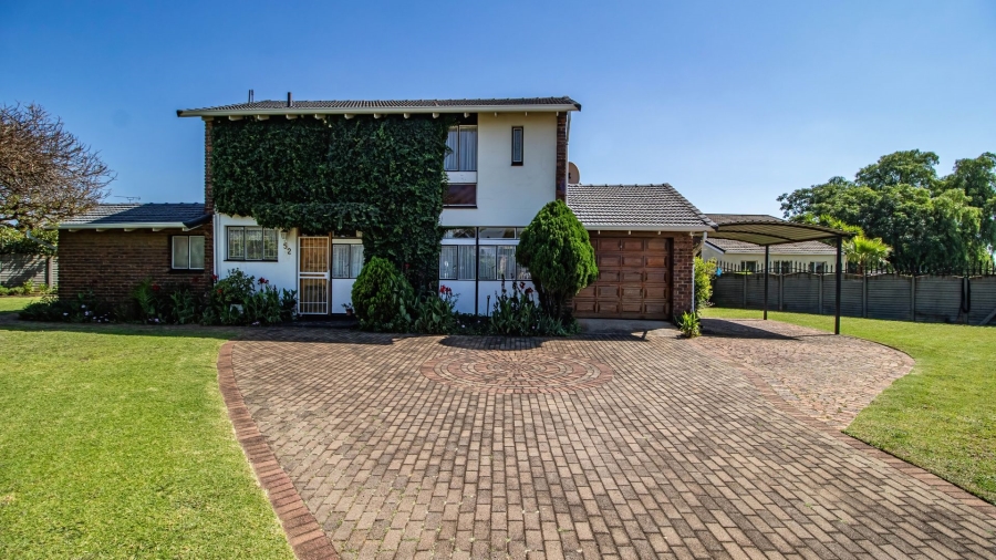 3 Bedroom Property for Sale in Bonaero Park Gauteng