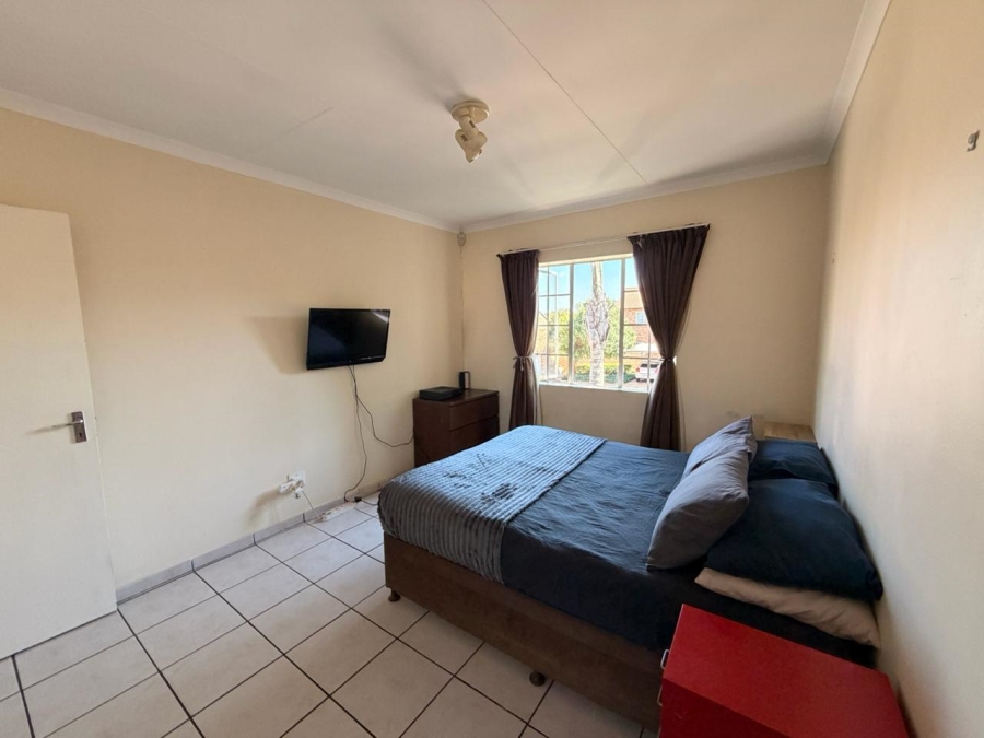 2 Bedroom Property for Sale in Rietvalleirand Gauteng