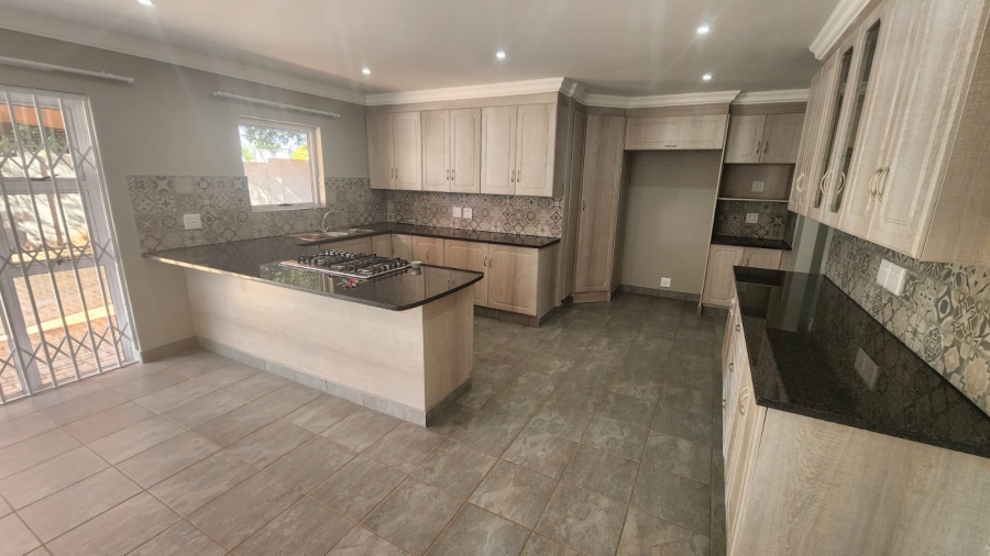 4 Bedroom Property for Sale in Doornpoort Gauteng