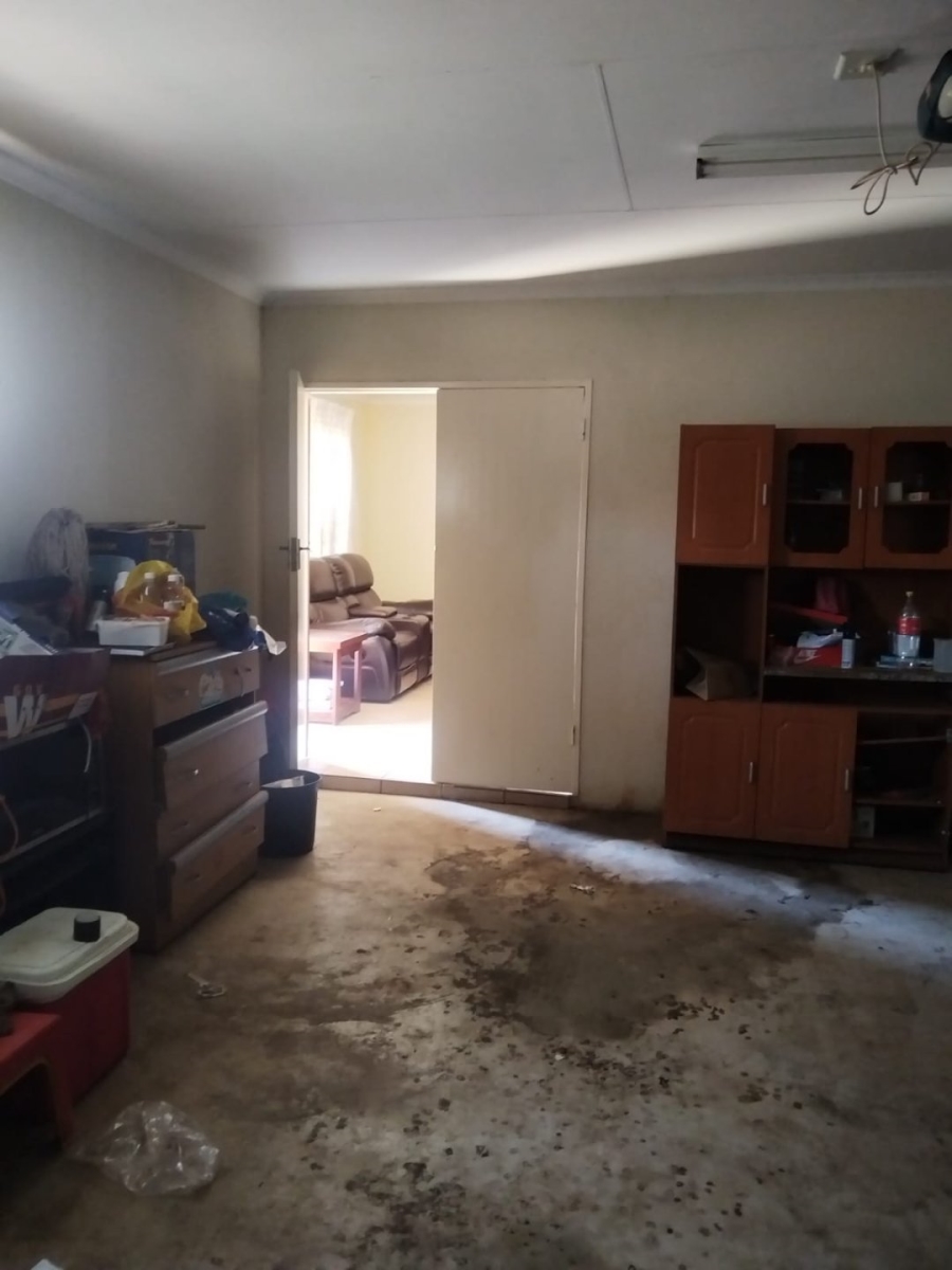 4 Bedroom Property for Sale in Theresa Park Gauteng