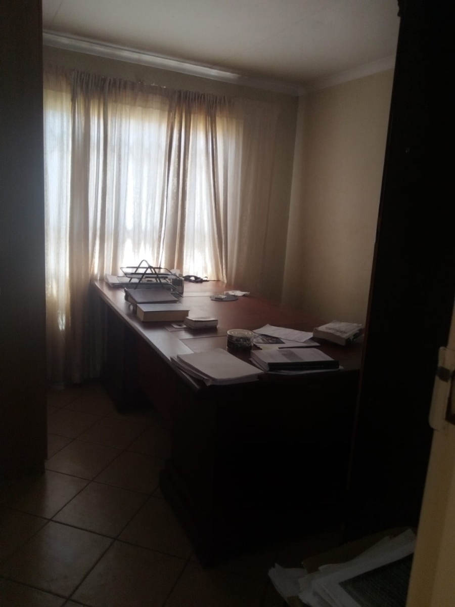 4 Bedroom Property for Sale in Theresa Park Gauteng