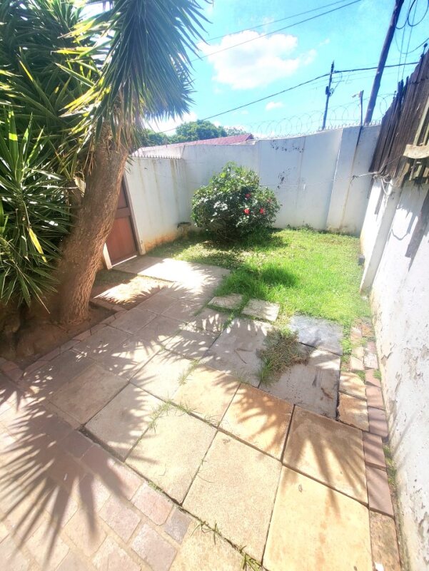 To Let 1 Bedroom Property for Rent in Orange Grove Gauteng