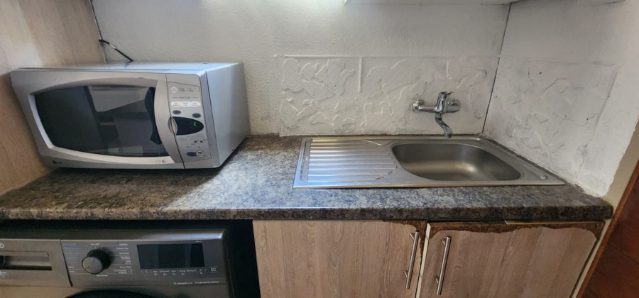 2 Bedroom Property for Sale in Katlehong South Gauteng