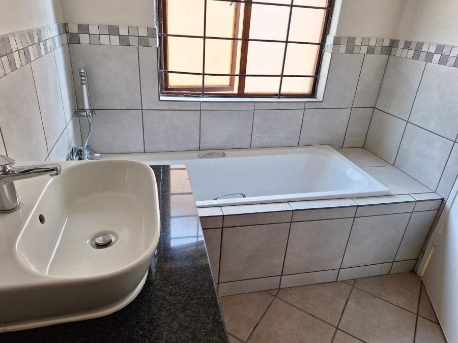 To Let 3 Bedroom Property for Rent in Carlswald Gauteng