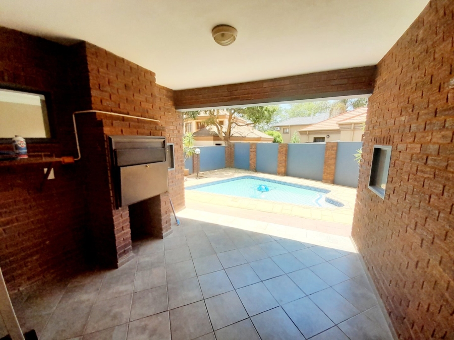 To Let 4 Bedroom Property for Rent in Eldo Manor Gauteng