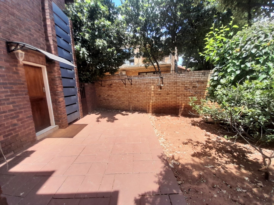 To Let 4 Bedroom Property for Rent in Eldo Manor Gauteng