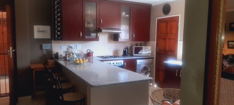 2 Bedroom Property for Sale in Sundowner Gauteng