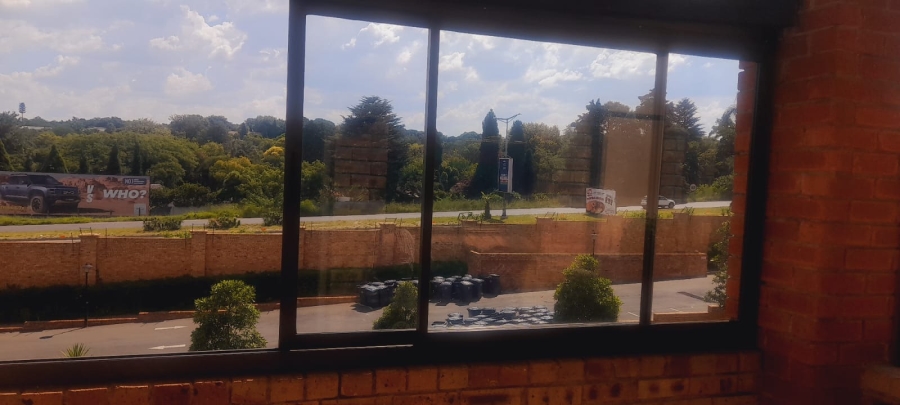 2 Bedroom Property for Sale in Sundowner Gauteng