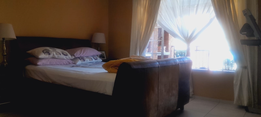 2 Bedroom Property for Sale in Sundowner Gauteng