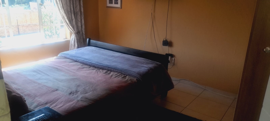 2 Bedroom Property for Sale in Sundowner Gauteng