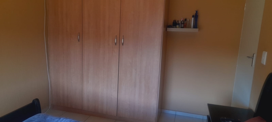 2 Bedroom Property for Sale in Sundowner Gauteng