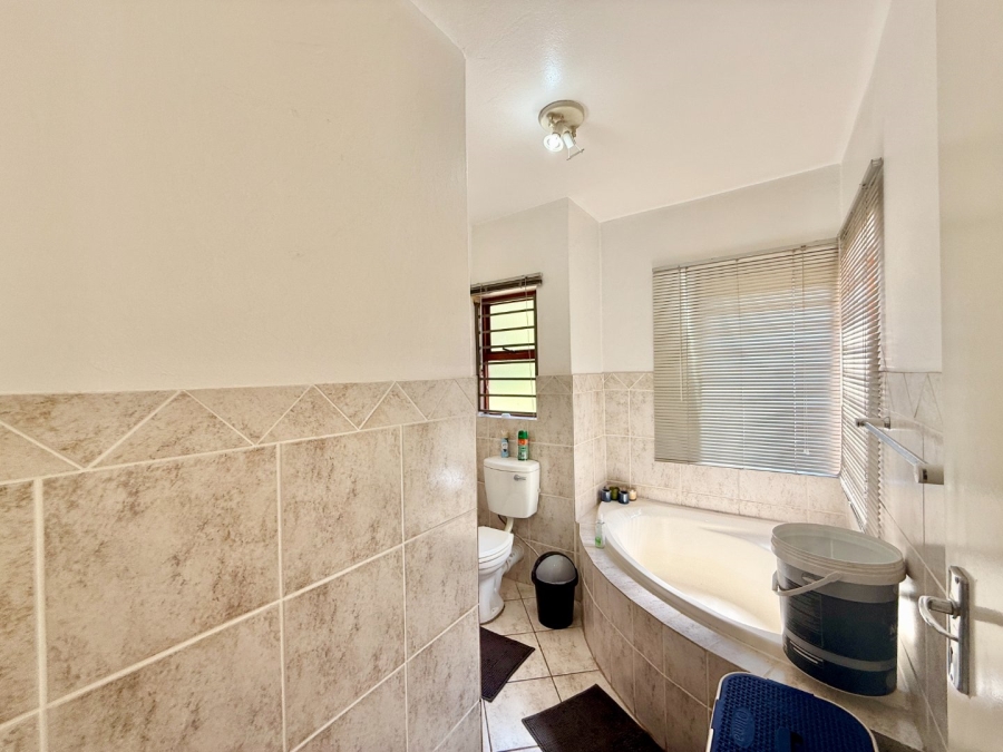 2 Bedroom Property for Sale in Winchester Hills Gauteng