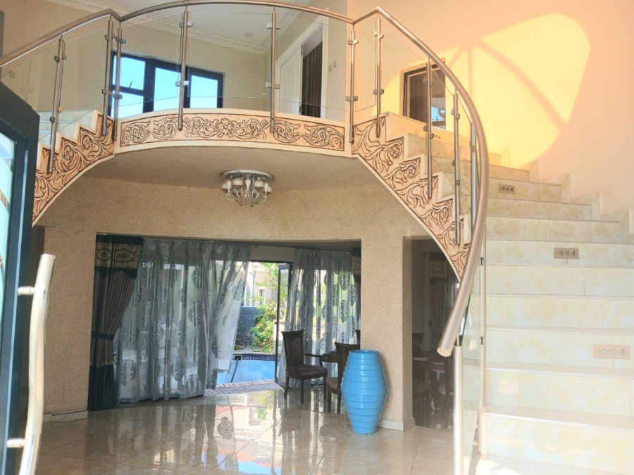 To Let 6 Bedroom Property for Rent in Blue Valley Golf Estate Gauteng
