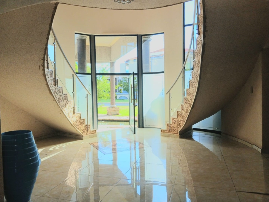 To Let 6 Bedroom Property for Rent in Blue Valley Golf Estate Gauteng