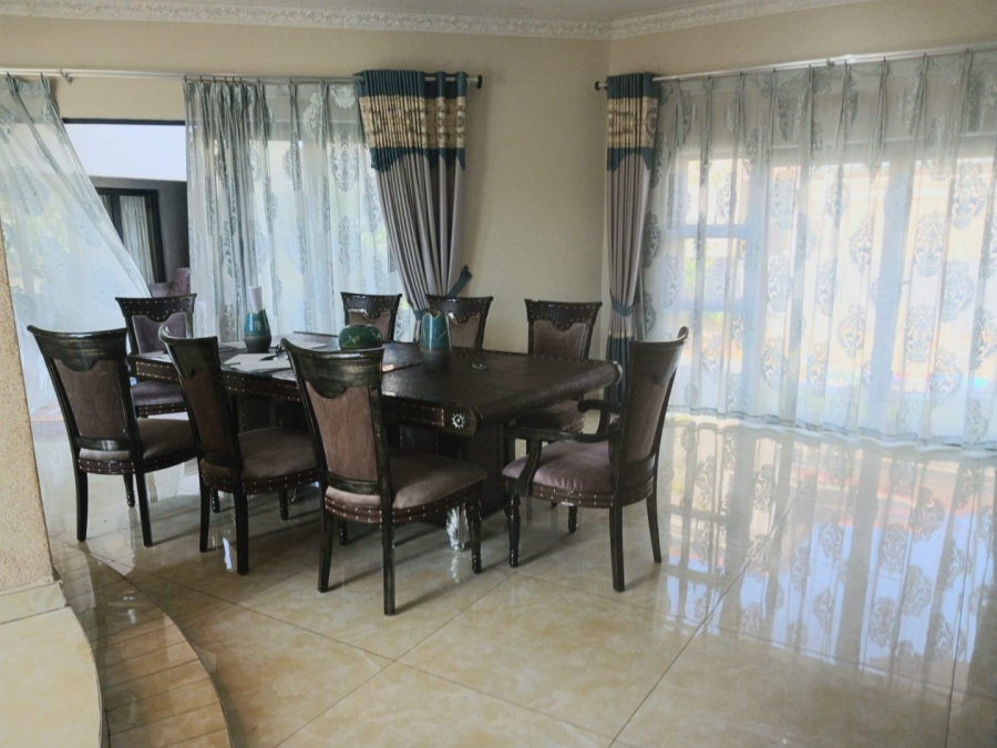 To Let 6 Bedroom Property for Rent in Blue Valley Golf Estate Gauteng