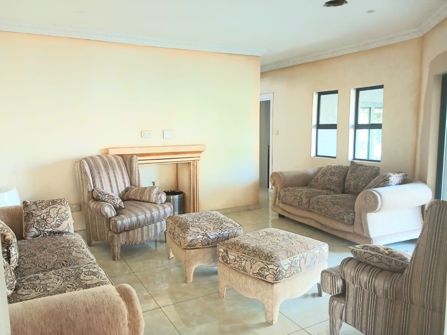 To Let 6 Bedroom Property for Rent in Blue Valley Golf Estate Gauteng