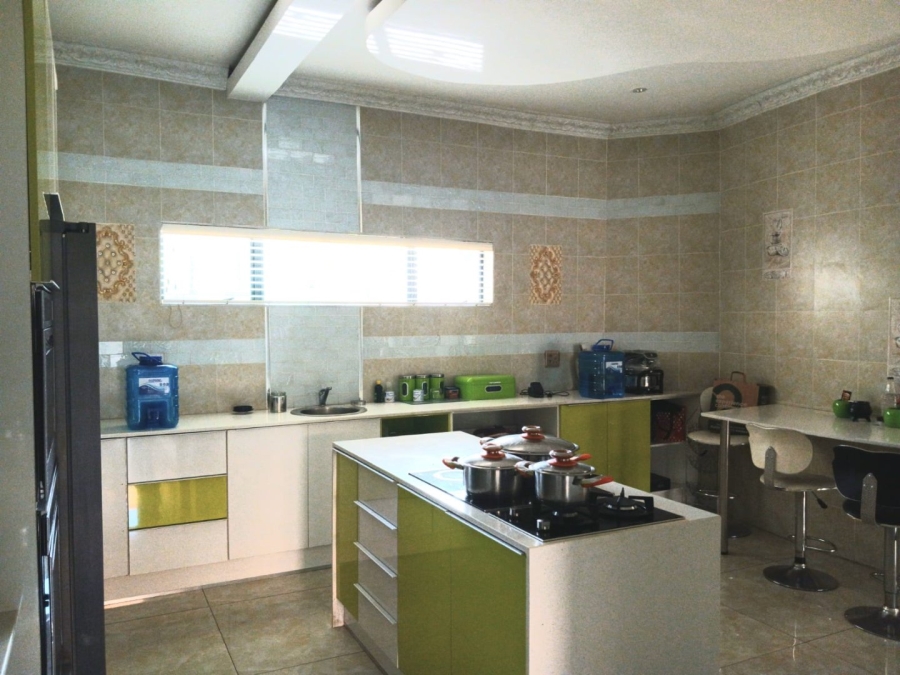 To Let 6 Bedroom Property for Rent in Blue Valley Golf Estate Gauteng