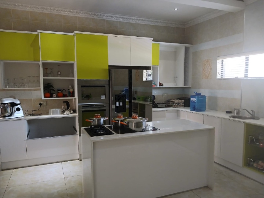 To Let 6 Bedroom Property for Rent in Blue Valley Golf Estate Gauteng