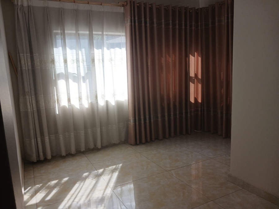 To Let 6 Bedroom Property for Rent in Blue Valley Golf Estate Gauteng