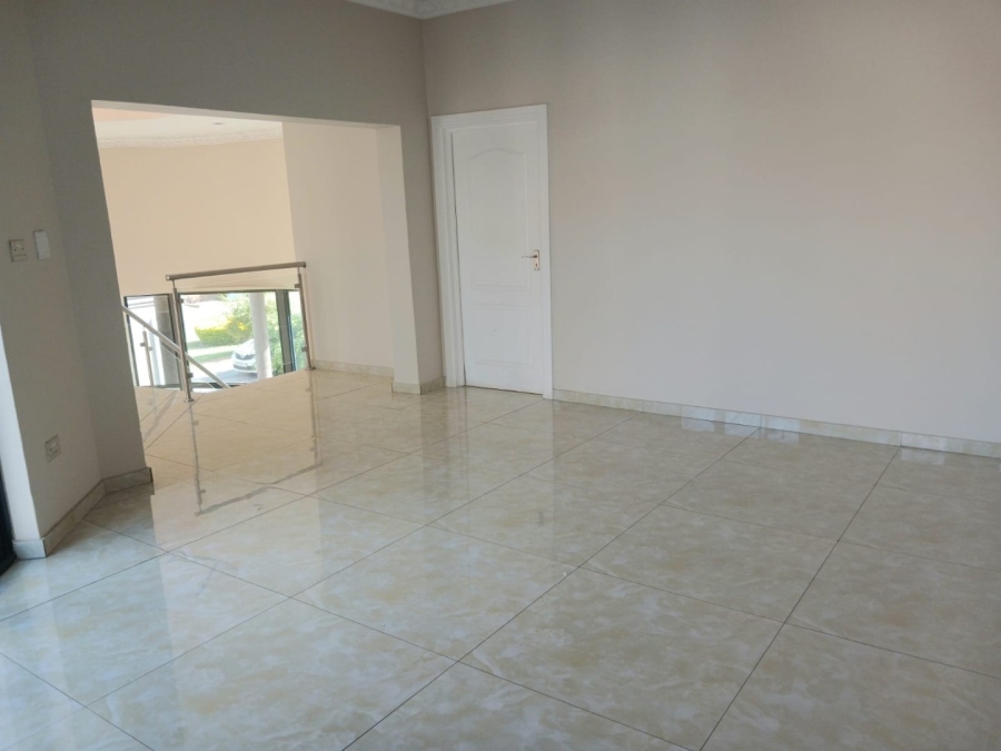 To Let 6 Bedroom Property for Rent in Blue Valley Golf Estate Gauteng