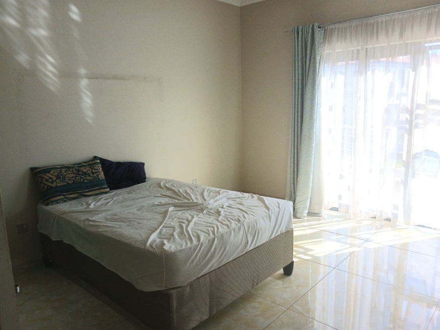 To Let 6 Bedroom Property for Rent in Blue Valley Golf Estate Gauteng