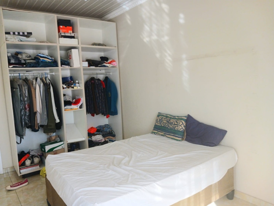 To Let 6 Bedroom Property for Rent in Blue Valley Golf Estate Gauteng