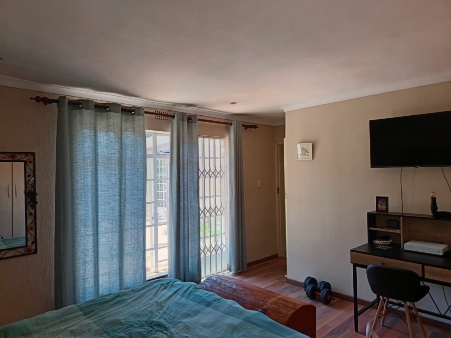 3 Bedroom Property for Sale in Greymont Gauteng