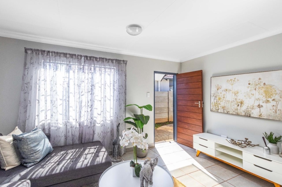 2 Bedroom Property for Sale in Windmill Park Gauteng